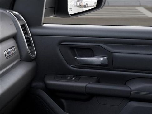 New 2026 RAM 1500 4x4 Crew Cab image 25