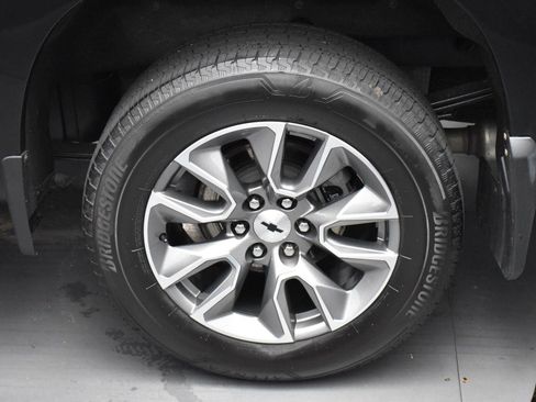 Used 2021 Chevrolet Silverado 1500 RST w/ Max Trailering Package AWD/4WD image 32