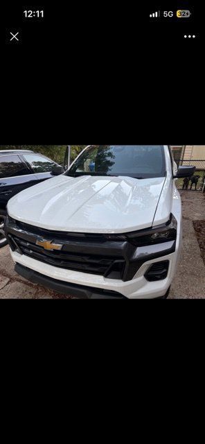Used 2024 Chevrolet Colorado LT w/ LT Convenience Package III AWD/4WD image 1
