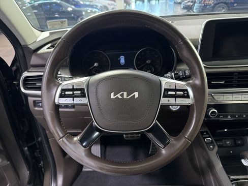 Used 2022 Kia Telluride SX w/ Towing Package FWD image 28