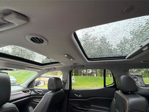 Used 2023 GMC Acadia AT4 w/ Technology Package AWD/4WD image 21