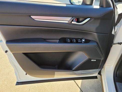 New 2025 MAZDA CX-5 AWD 2.5 S w/ Premium Plus Pkg image 15