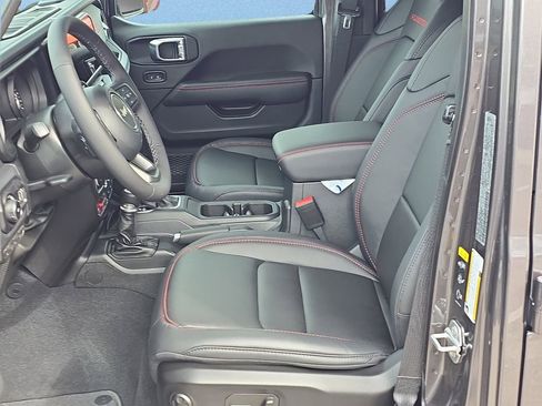 New 2026 Jeep Wrangler Unlimited Rubicon w/ Safety Group image 15