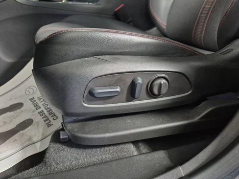 Certified 2023 Chevrolet Equinox RS AWD/4WD image 6