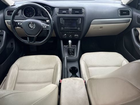 Used 2017 Volkswagen Jetta SE FWD image 26
