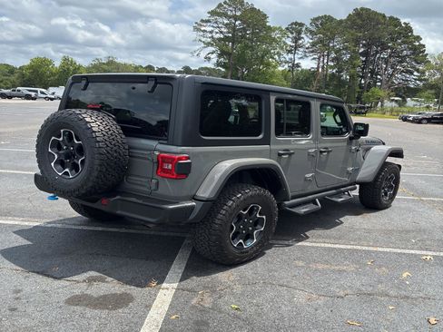 Used 2023 Jeep Wrangler Unlimited Rubicon 4xe AWD/4WD image 4