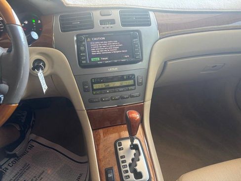 Used 2005 Lexus ES 330 image 16
