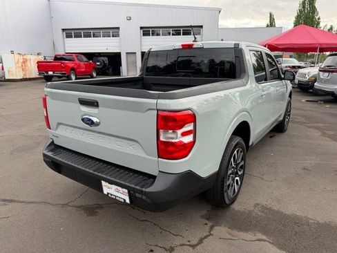 Used 2023 Ford Maverick Lariat FWD image 3