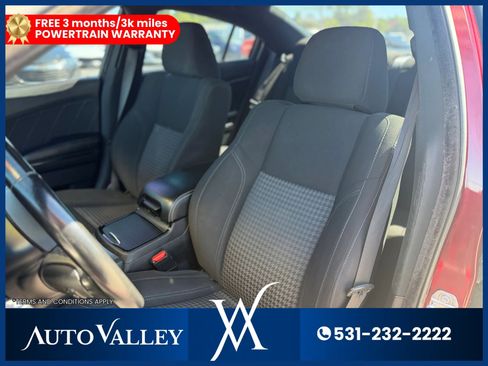 Used 2020 Dodge Charger SXT w/ Blacktop Package RWD image 12
