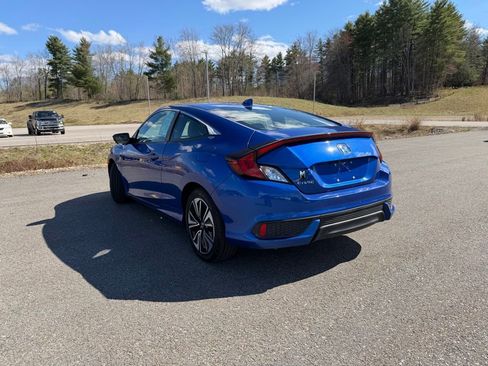 Used 2018 Honda Civic EX-T image 2
