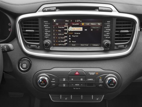 Used 2017 Kia Sorento SX AWD/4WD image 13