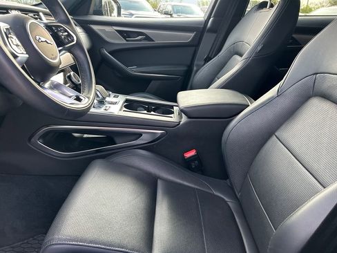 Used 2024 Jaguar F-PACE R-Dynamic S image 12