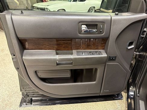 Used 2016 Ford Flex Limited FWD image 29