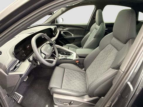 New 2025 Audi SQ5 Premium Plus image 19