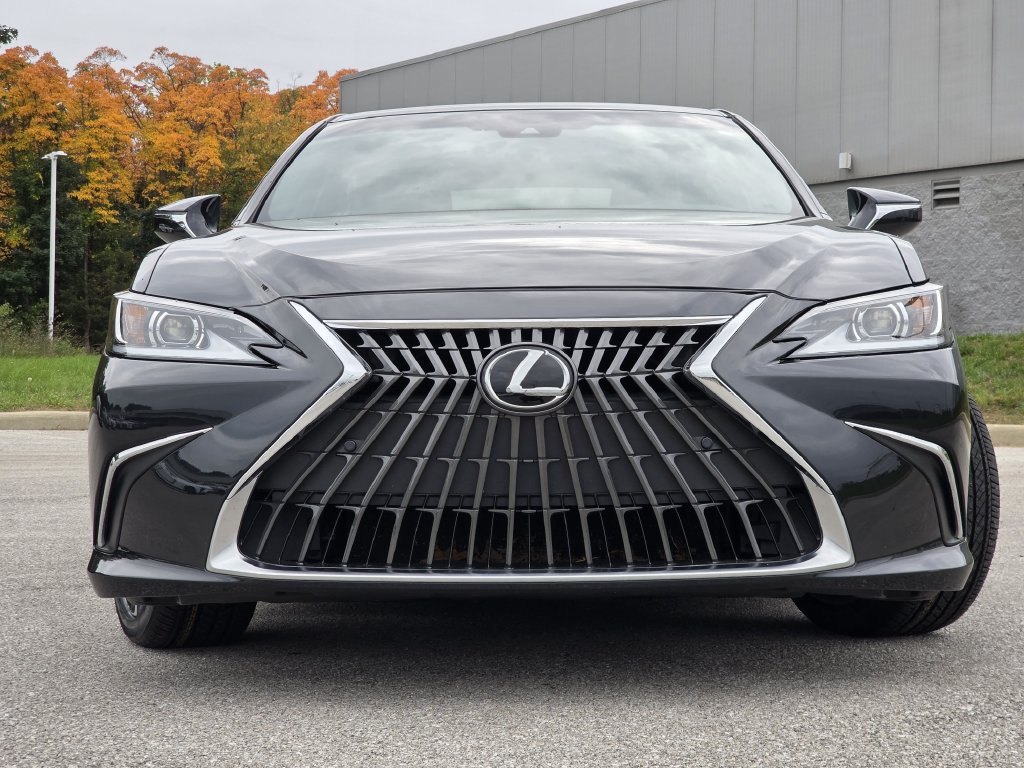 Certified 2024 Lexus ES 350 w/ Premium Package FWD image 4
