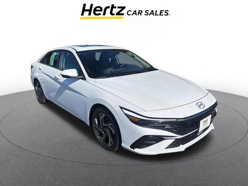 Used 2025 Hyundai Elantra Limited image 1