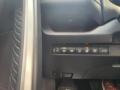 Used 2023 Toyota RAV4 Limited image 26