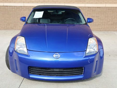 Used 2005 Nissan 350Z Touring image 7