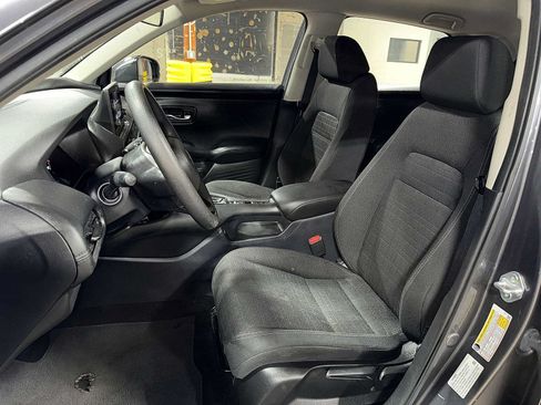 Used 2023 Honda HR-V LX image 15