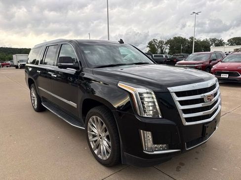 Used 2016 Cadillac Escalade ESV Premium AWD/4WD image 1