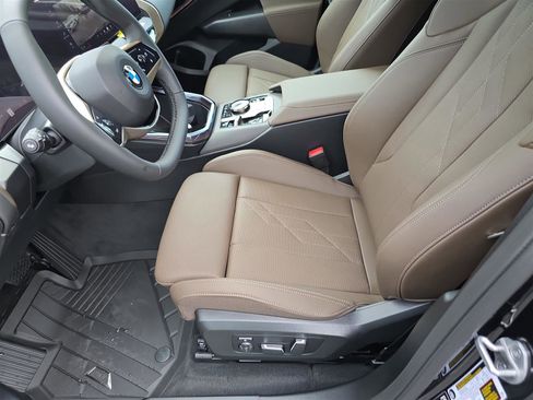 Used 2025 BMW X3 xDrive30i w/ Premium Package image 27