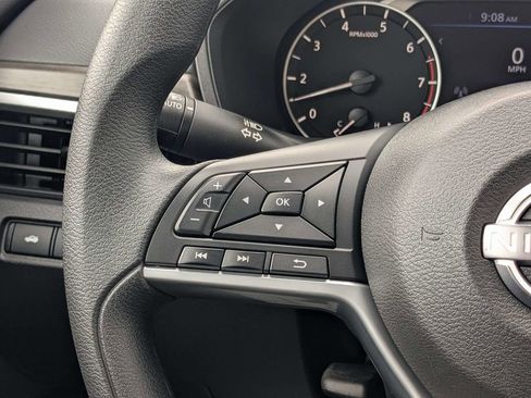 Used 2025 Nissan Altima 2.5 SV image 20