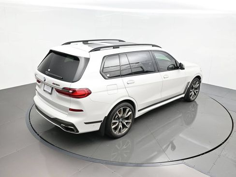 Used 2021 BMW X7 M50i w/ Dynamic Handling Package AWD/4WD image 49