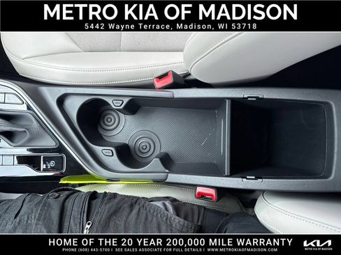 Used 2023 Kia Niro EX Touring FWD image 25