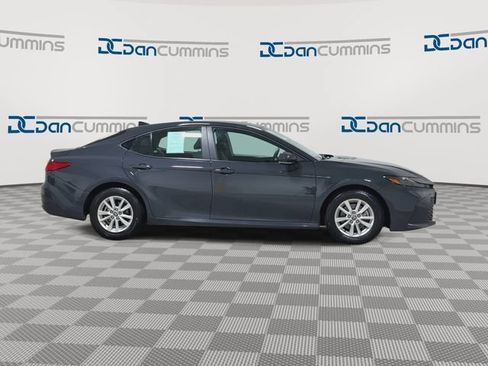 Used 2025 Toyota Camry LE FWD image 9