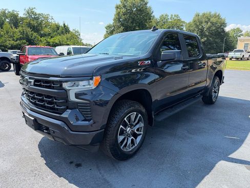 Used 2023 Chevrolet Silverado 1500 RST AWD/4WD image 8