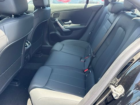 Used 2025 Mercedes-Benz CLA 250 image 34