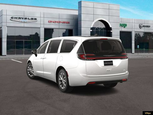 New 2024 Chrysler Pacifica Touring-L AWD/4WD image 5