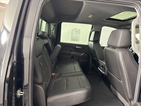 Used 2022 GMC Sierra 2500 Denali w/ Denali Ultimate Package image 17