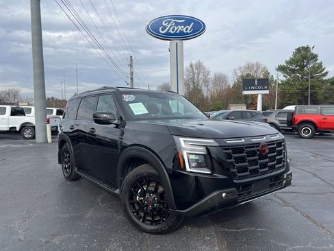 Used 2025 Nissan Armada PRO-4X w/ Pro-4X Premium Package image 1