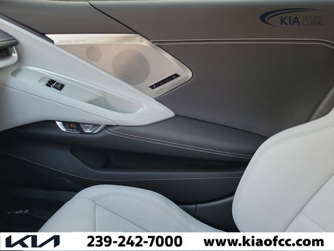 Used 2025 Chevrolet Corvette Z06 RWD image 24