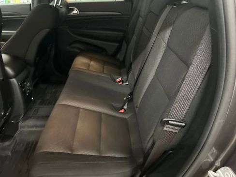 Used 2020 Jeep Grand Cherokee Laredo image 23