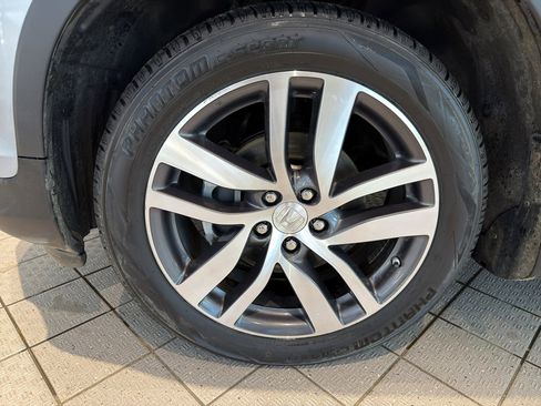 Used 2018 Honda Pilot Elite image 9