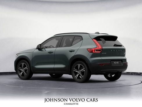 New 2026 Volvo XC40 B4 Core w/ Climate Package image 4