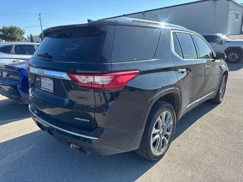 Used 2019 Chevrolet Traverse Premier w/ Driver Confidence II Package FWD image 6