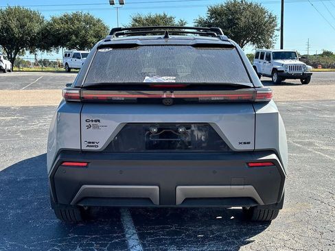 Used 2026 Toyota C-HR AWD/4WD image 5