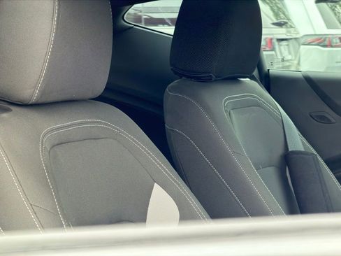 Used 2018 Chevrolet Camaro SS RWD image 63