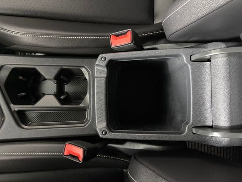 Used 2022 Volkswagen Tiguan SE R-Line image 23