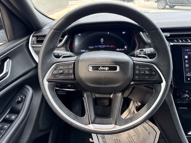 Used 2023 Jeep Grand Cherokee L Laredo AWD/4WD image 19