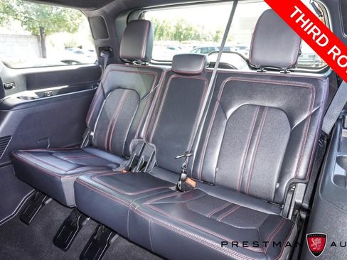Used 2024 Ford Expedition Limited AWD/4WD image 4