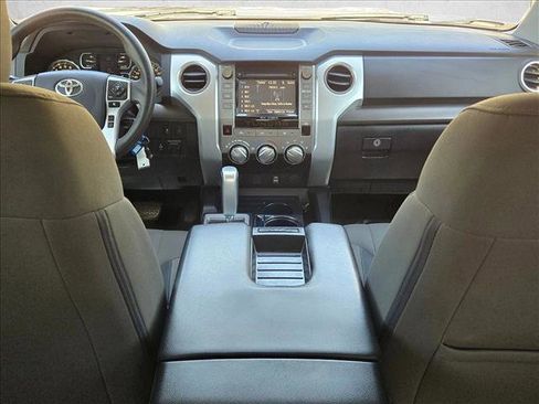 Used 2019 Toyota Tundra SR5 w/ SR5 Upgrade Package image 17