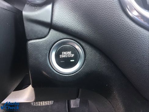 Used 2023 Chevrolet Equinox LT image 31