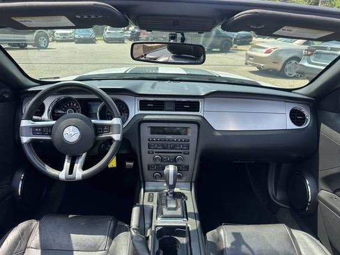 Used 2014 Ford Mustang GT Premium RWD image 25