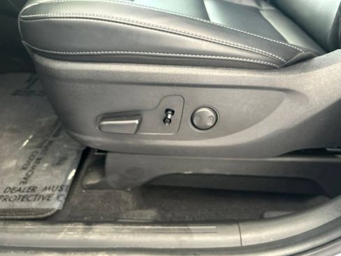 Used 2025 Kia Telluride S AWD/4WD image 41