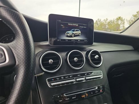 Used 2019 Mercedes-Benz GLC 300 4MATIC image 39
