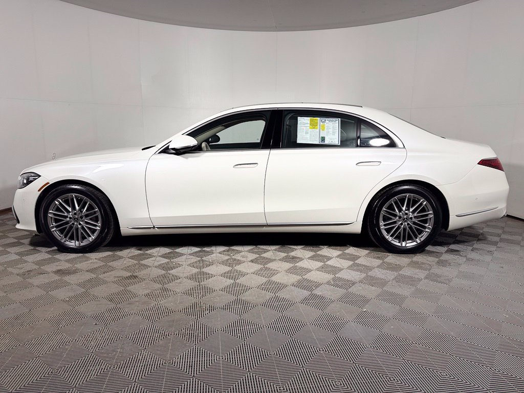 Used 2023 Mercedes-Benz S 580 4MATIC Sedan image 3